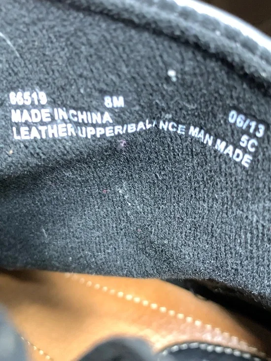 Clarks Kessa Mabel Black Leather Ruched Button Ankle Booties 8 Lagenlook Artsy - Picture 13 of 16